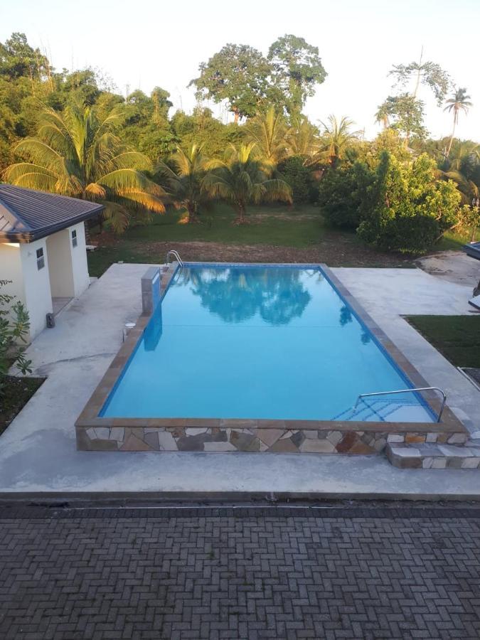 Piarco Village Suites Luaran gambar