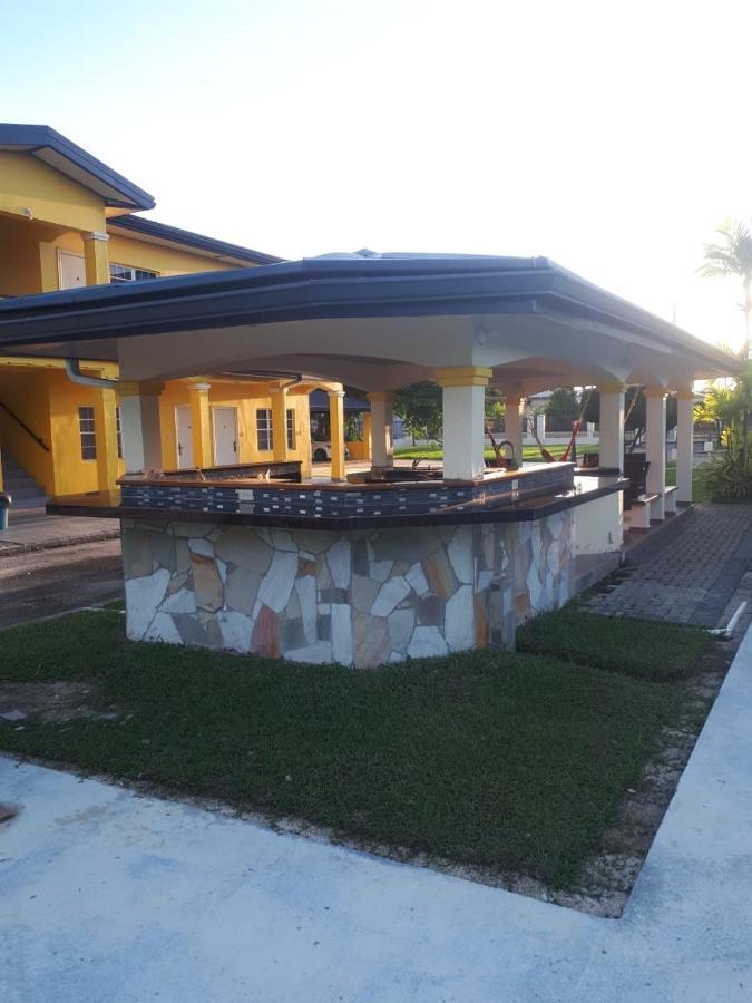 Piarco Village Suites Luaran gambar