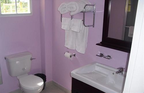 Piarco Village Suites Luaran gambar
