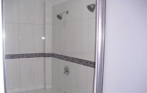 Piarco Village Suites Luaran gambar
