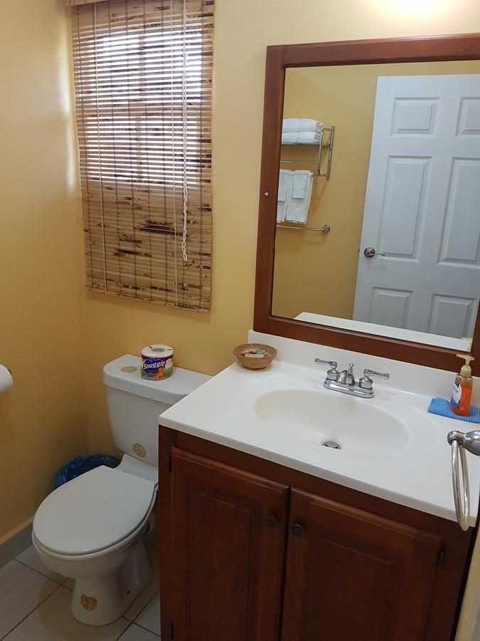 Piarco Village Suites Luaran gambar